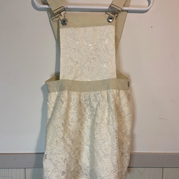 Overall Dress with Lace - Picture 2 of 7